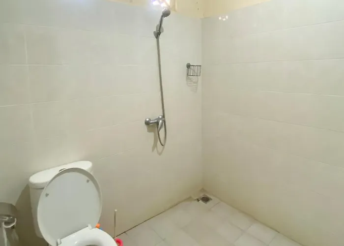 Raja Asri Mitra Reddoorz