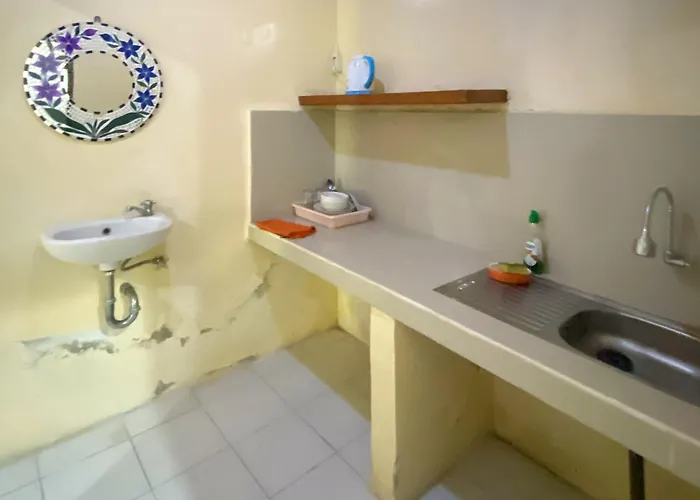Raja Asri Mitra Reddoorz